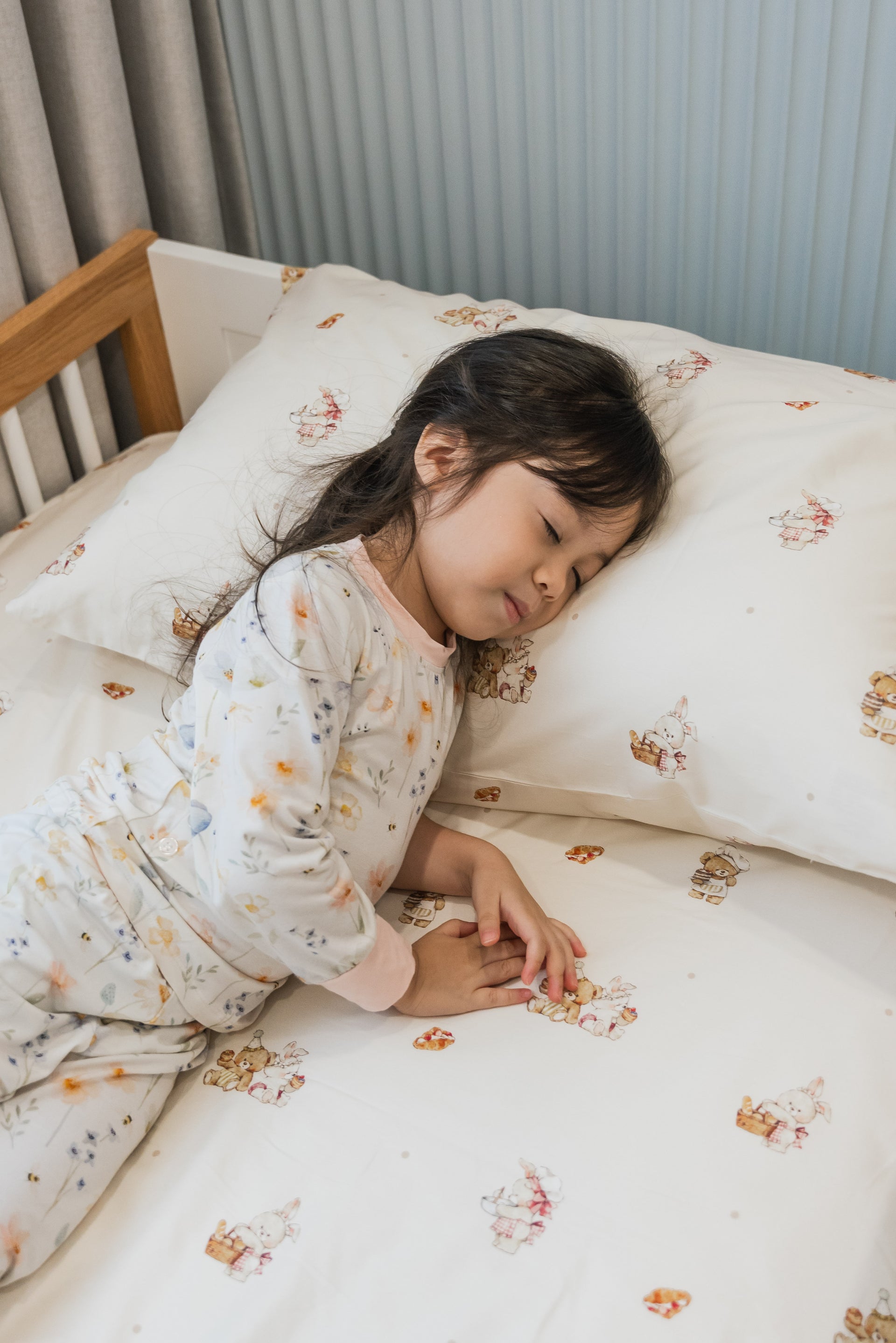 Bakery Cafe Organic Cotton Waterproof Cot/ Bed Sheets