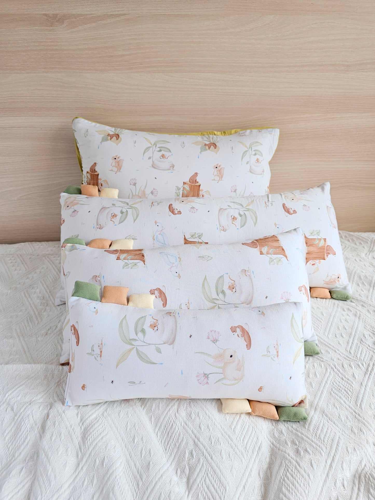 [Pillow] Enchanted Forest Bamboo Pillow