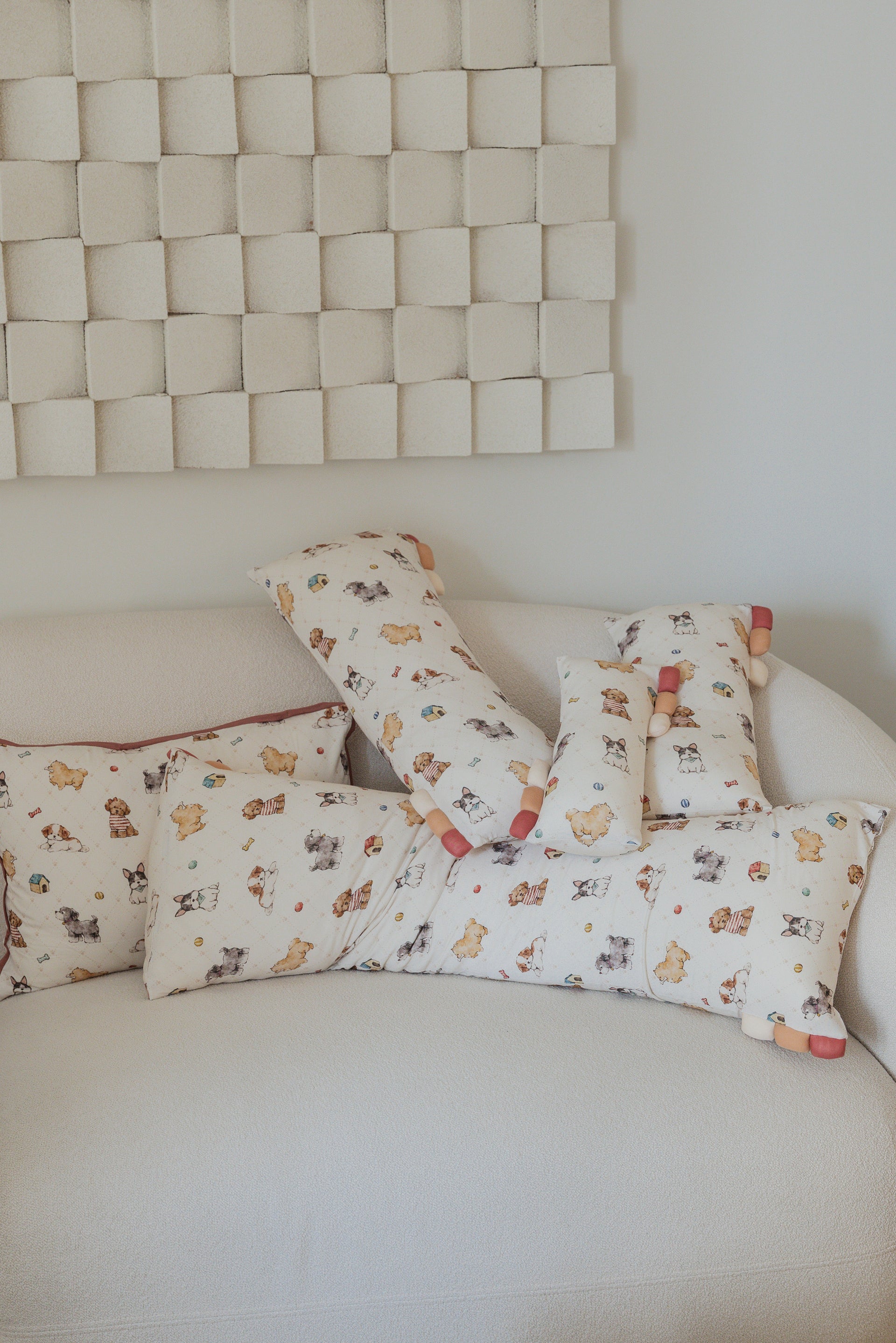 [Pillow] - Playful Paws