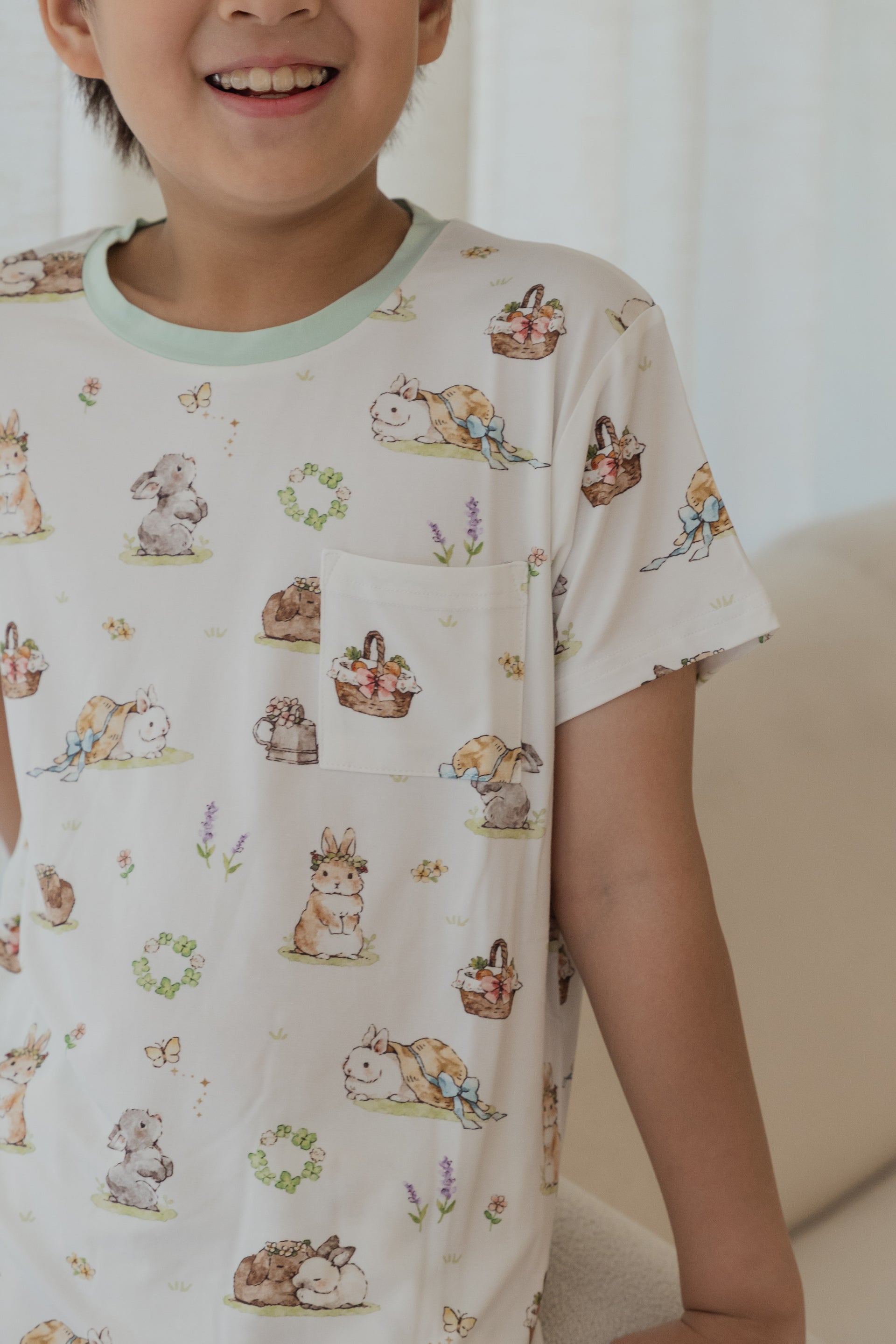 [Lounge Wear] - Clover Bunnies (Cream Base)