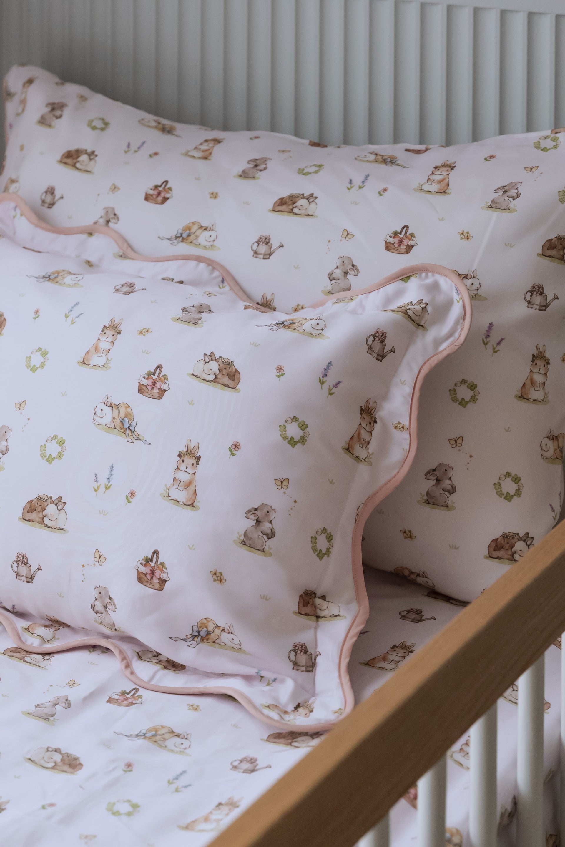[Tencel Waterproof Pillowcase] - Clover Bunnies (PREORDER)