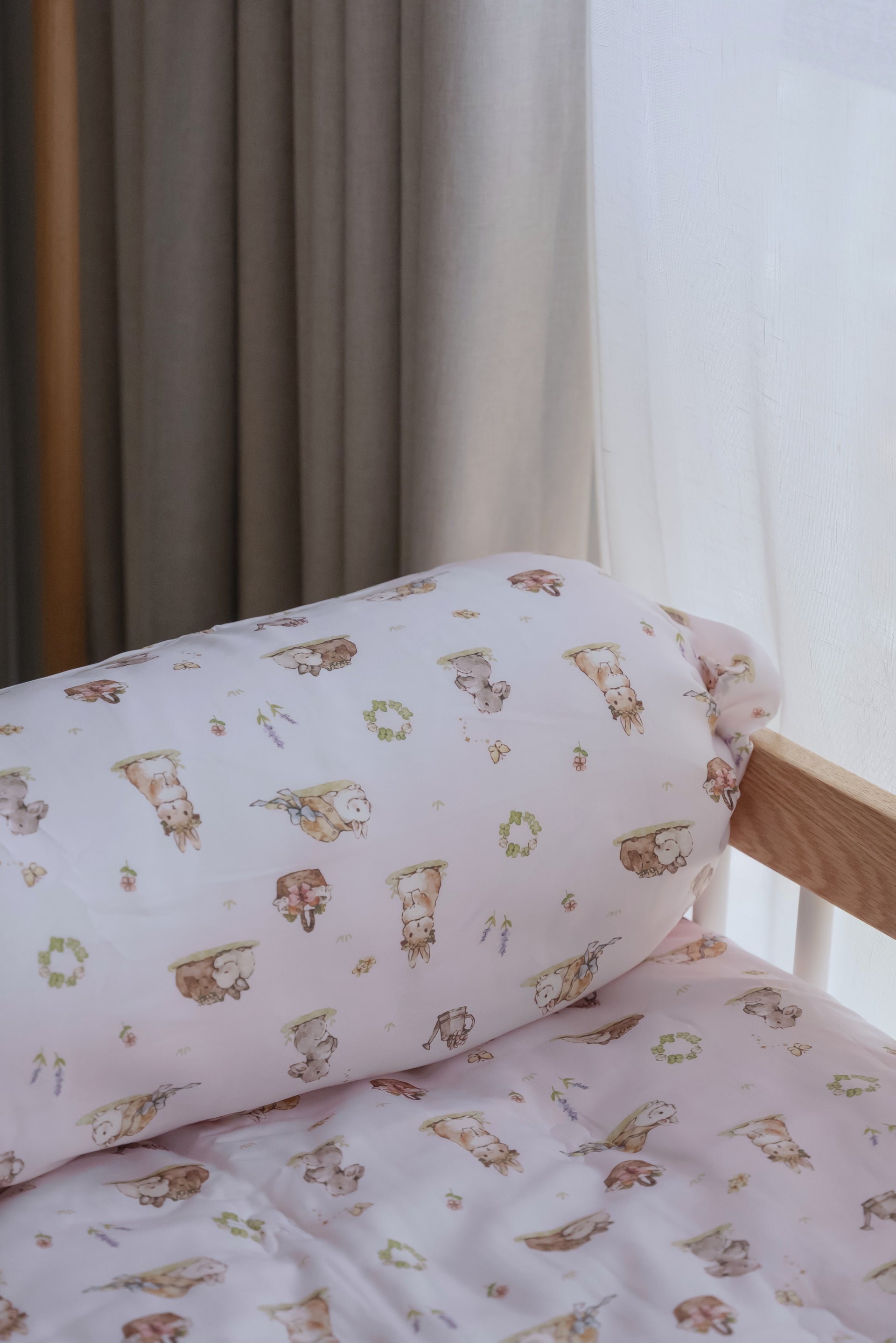 [Adult Bolster] - Clover Bunnies (Pink Base) Adult Tencel Bolster Case (PREORDER)