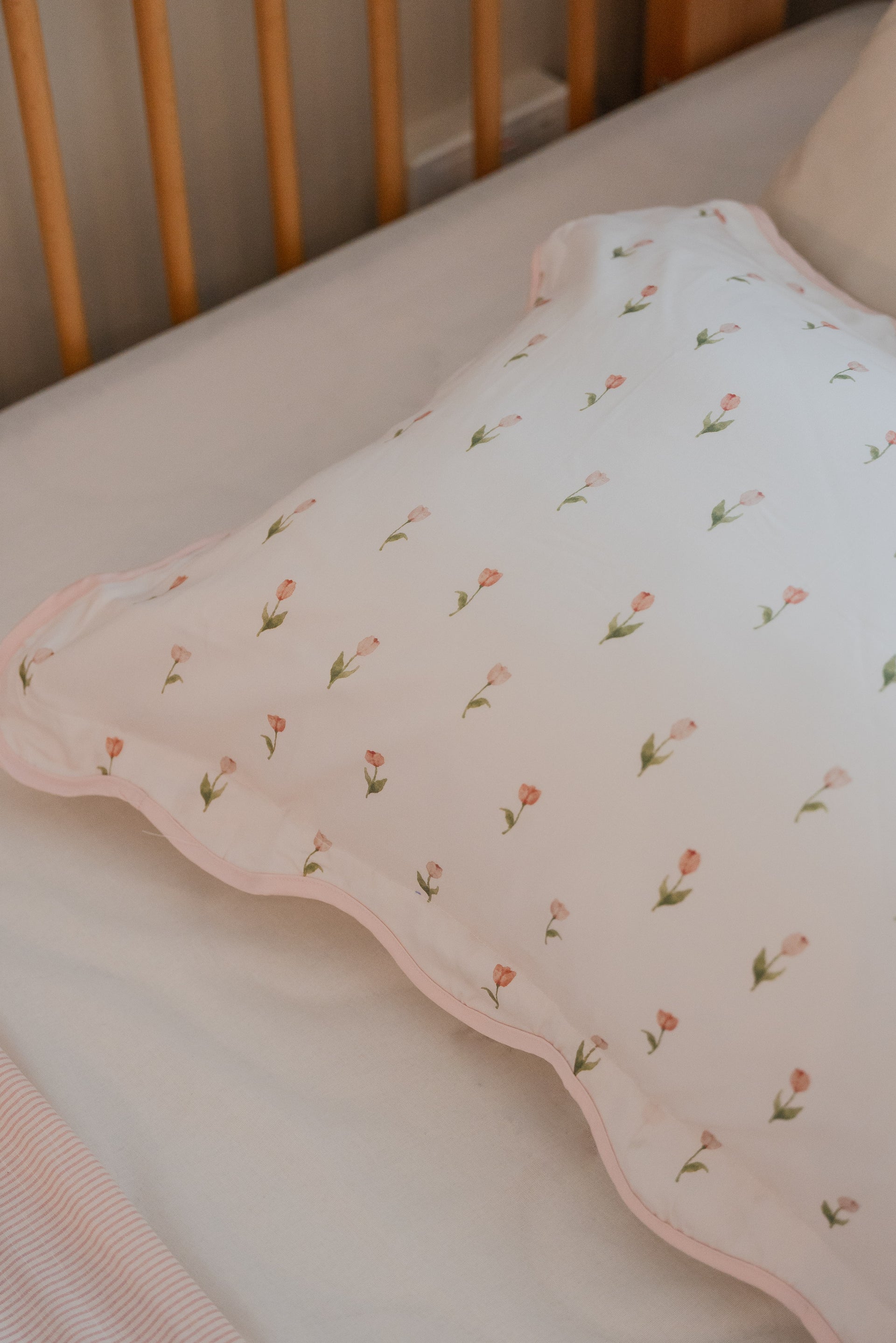 [Adult Pillowcase] - Tulip Field Adult Regular Pillowcase WITH TRIMMING