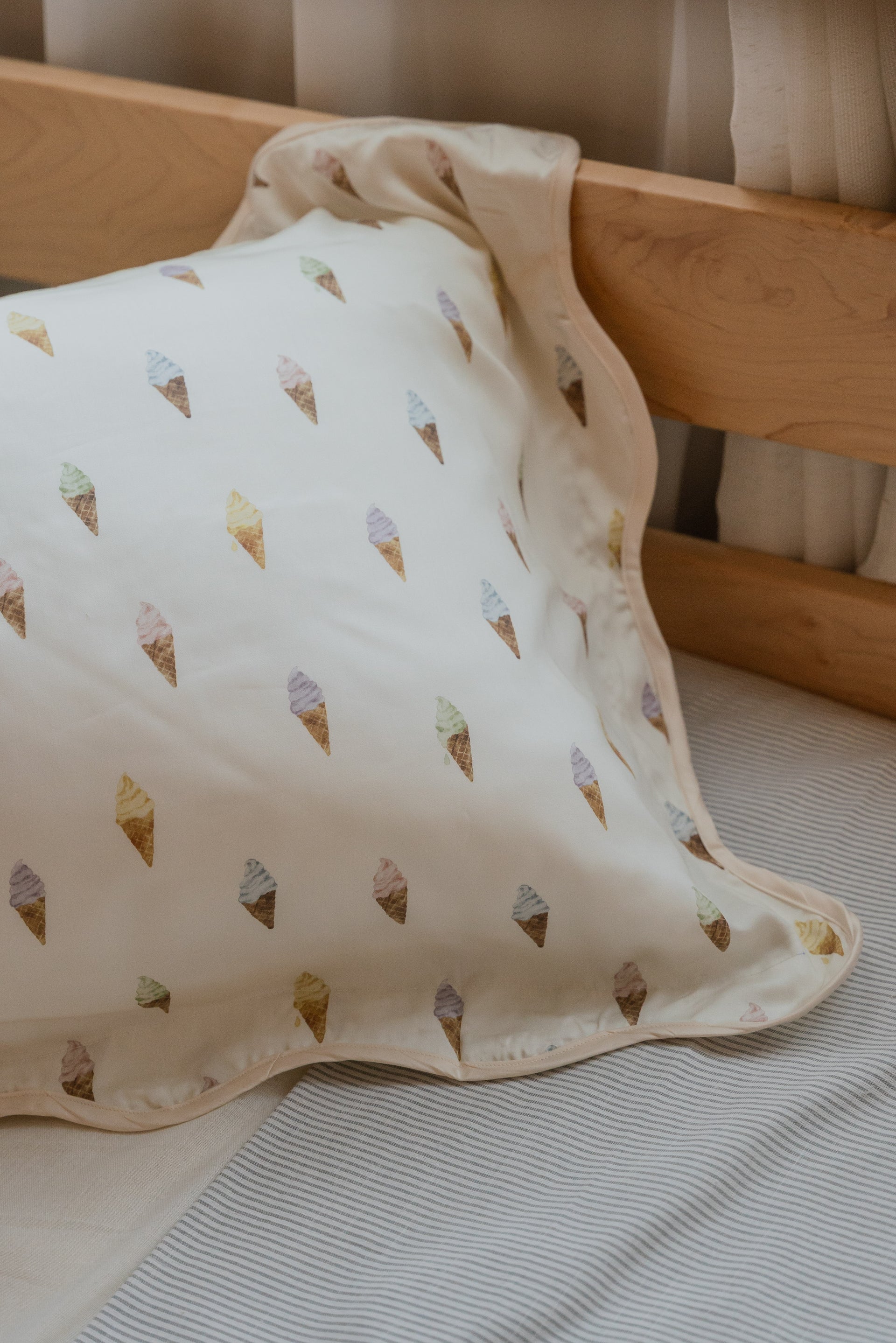 [Adult Pillowcase] - Ice Cream Adult Regular Pillowcase WITH TRIMMING