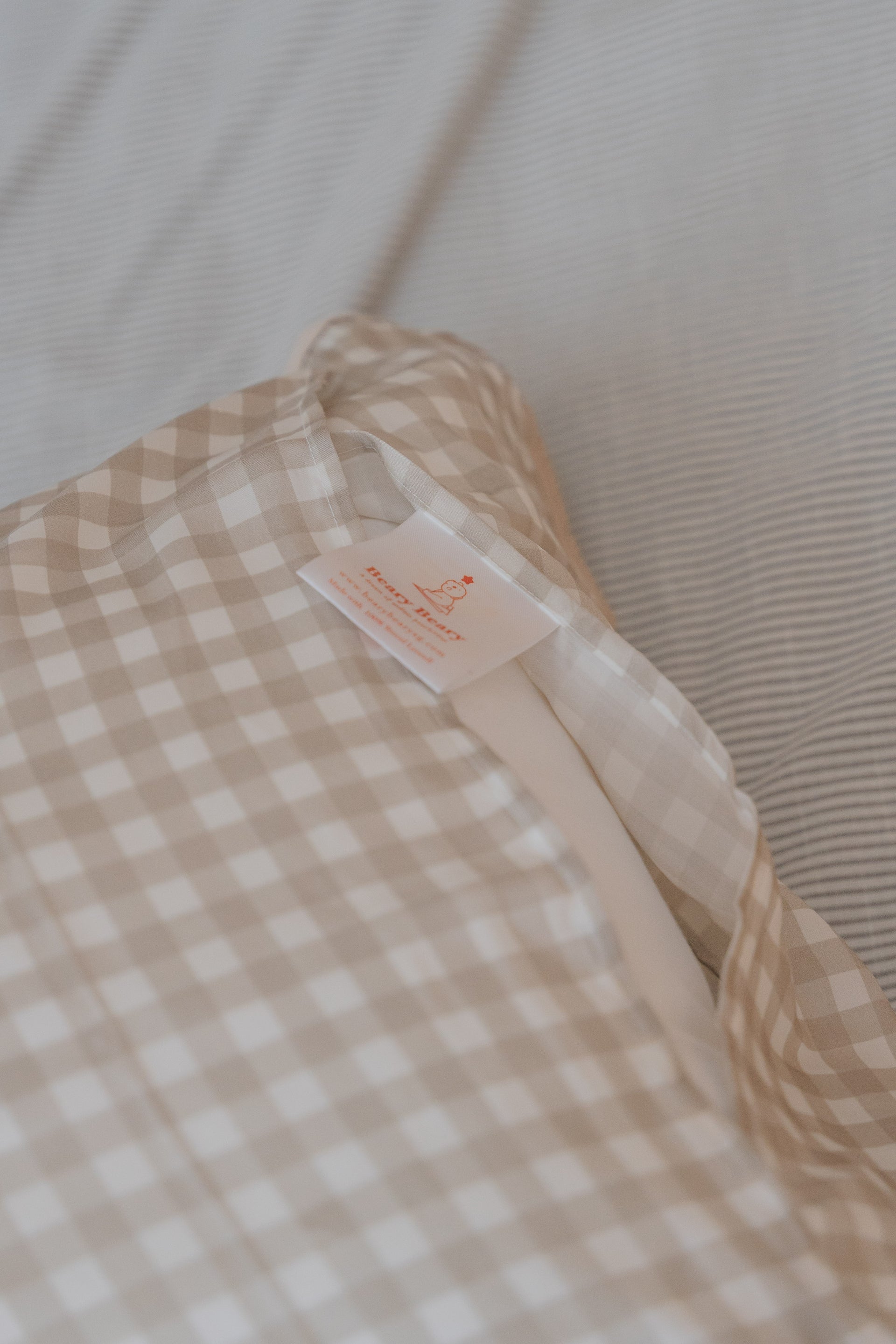 [Adult Pillowcase] - Latte Checks Adult Regular Pillowcase WITH TRIMMING