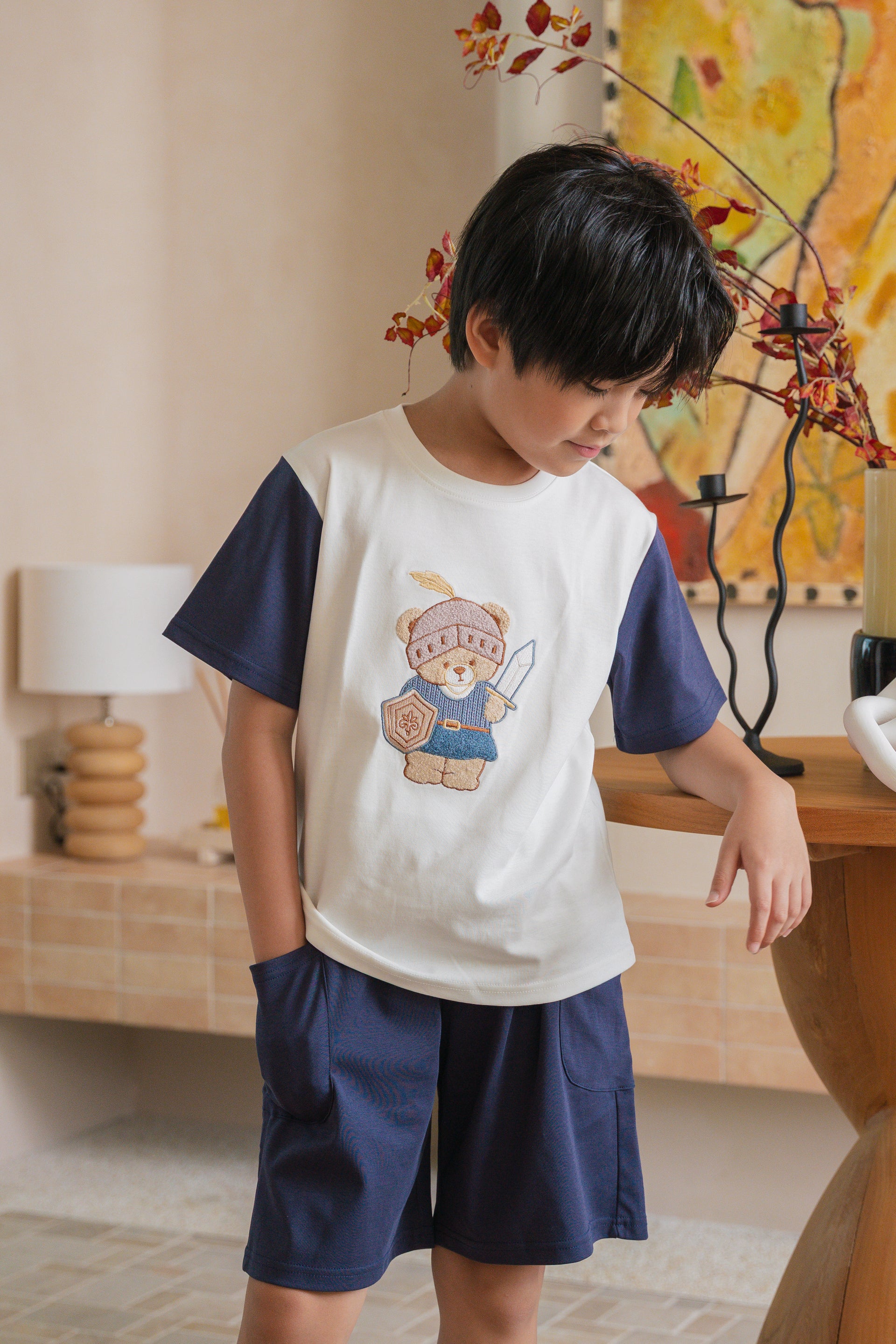 [Boys' Daywear Set] - Furry Embroidery Bear Knight Shirt Set