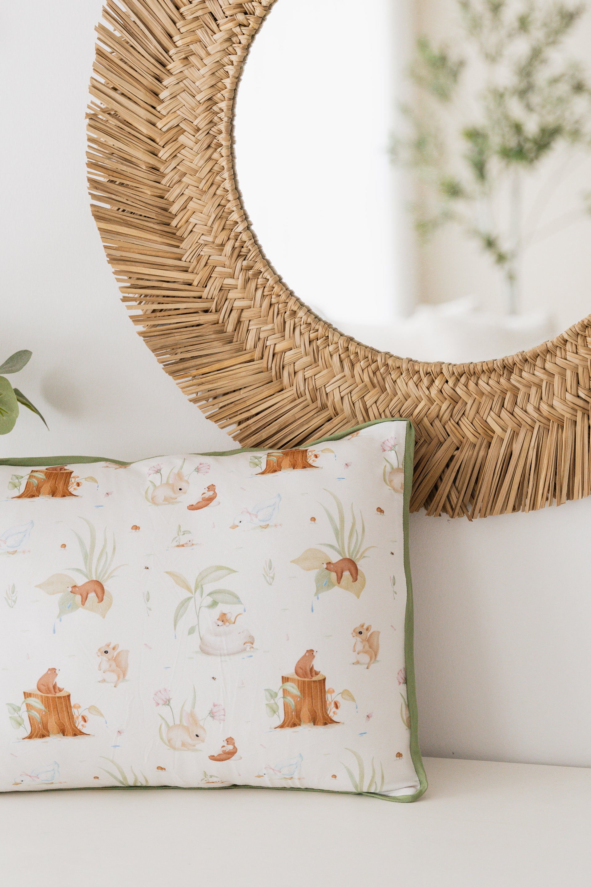 [Pillow] Enchanted Forest Bamboo Pillow