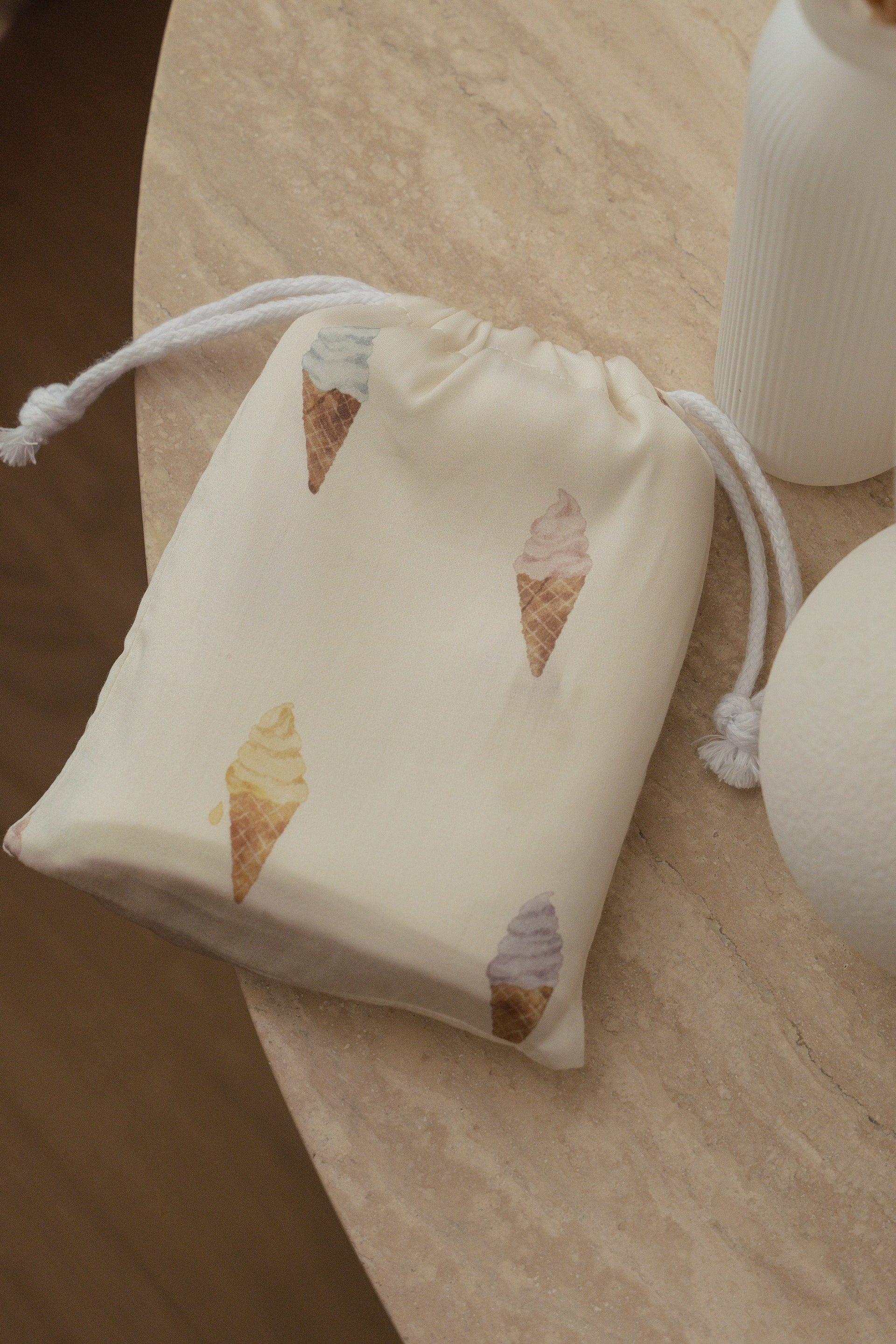 [Adult Pillowcase] - Ice Cream Parade Tencel Adult Regular Pillowcase