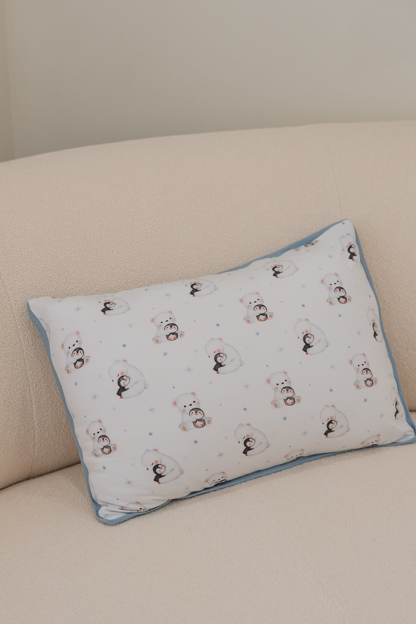 [Pillow] Magical Frosty Friendship Bamboo Pillow