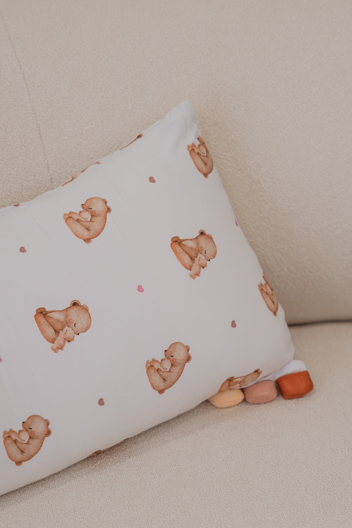 [Pillow] A Cradle of Love Bamboo Pillow