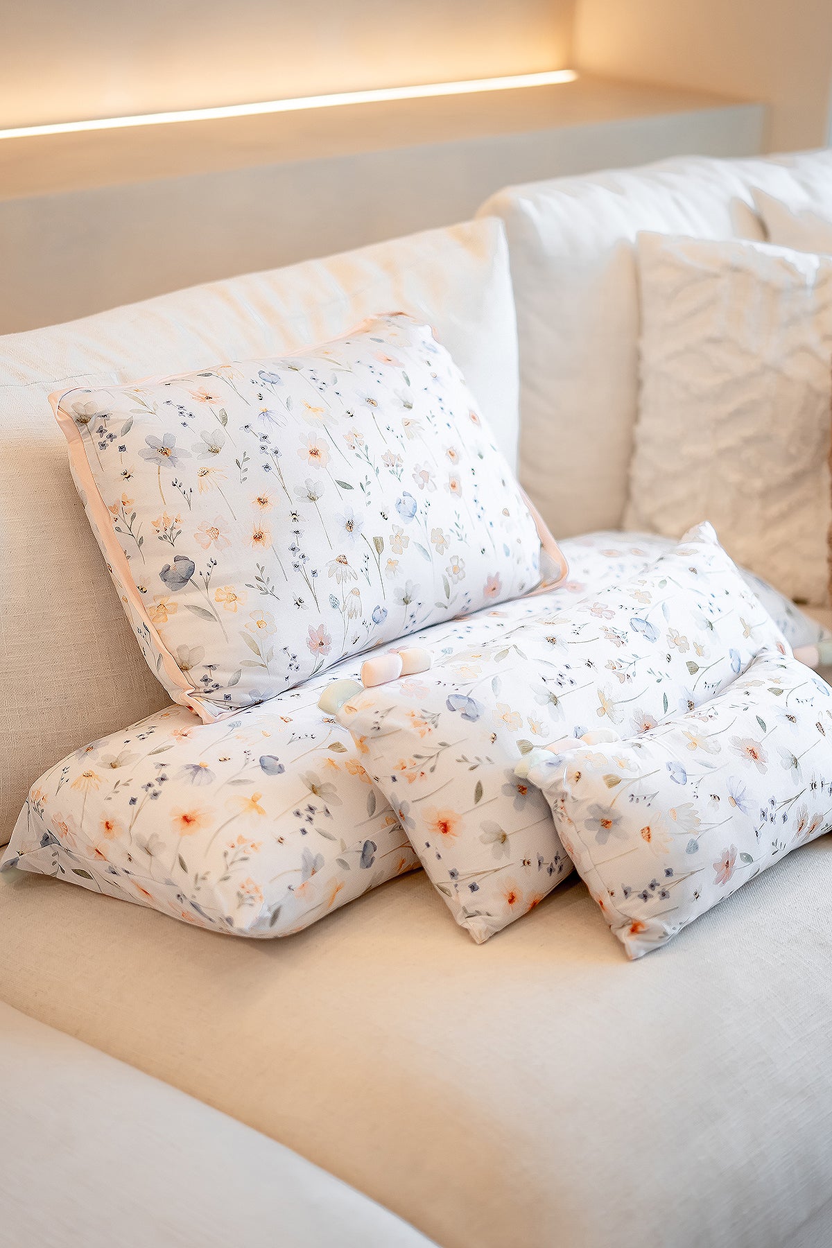 [Case] Floral Soiree Bamboo Pillow