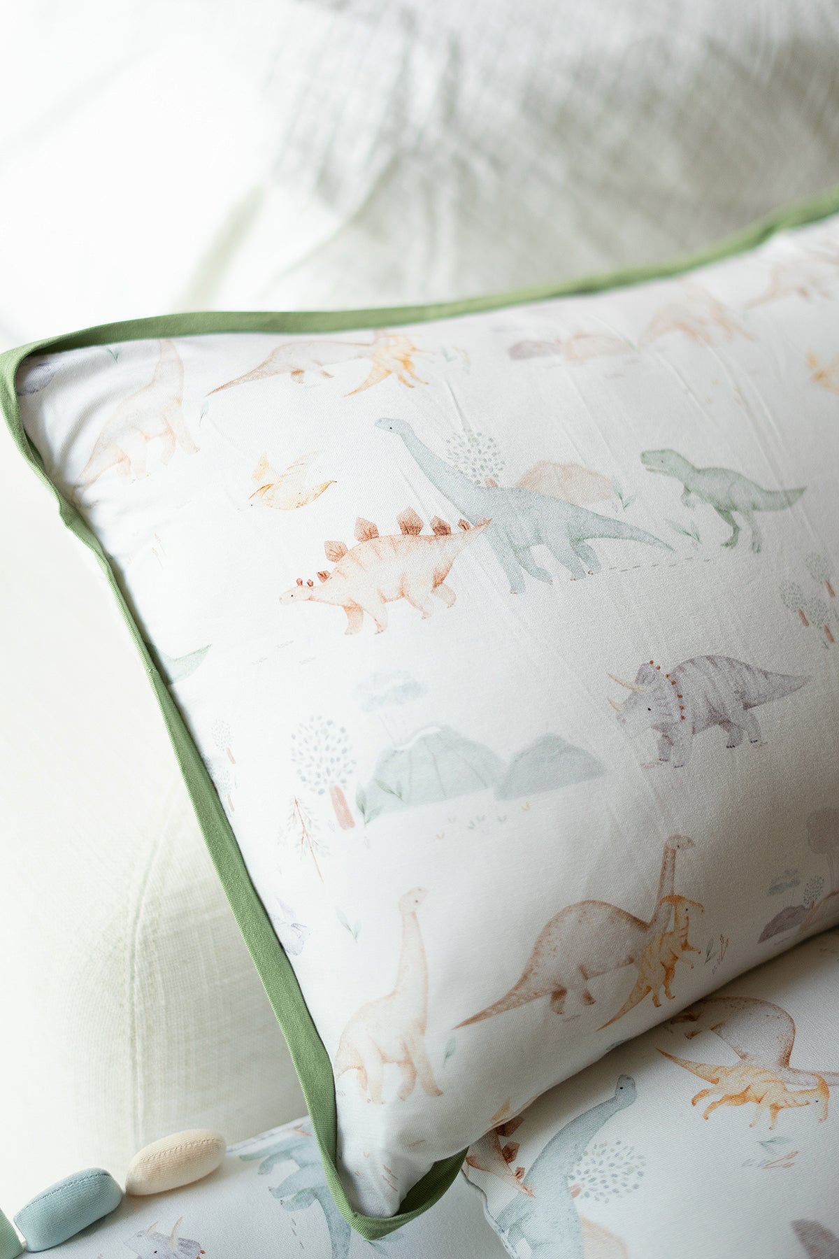 [Pillow] Little Dino World Bamboo Pillow