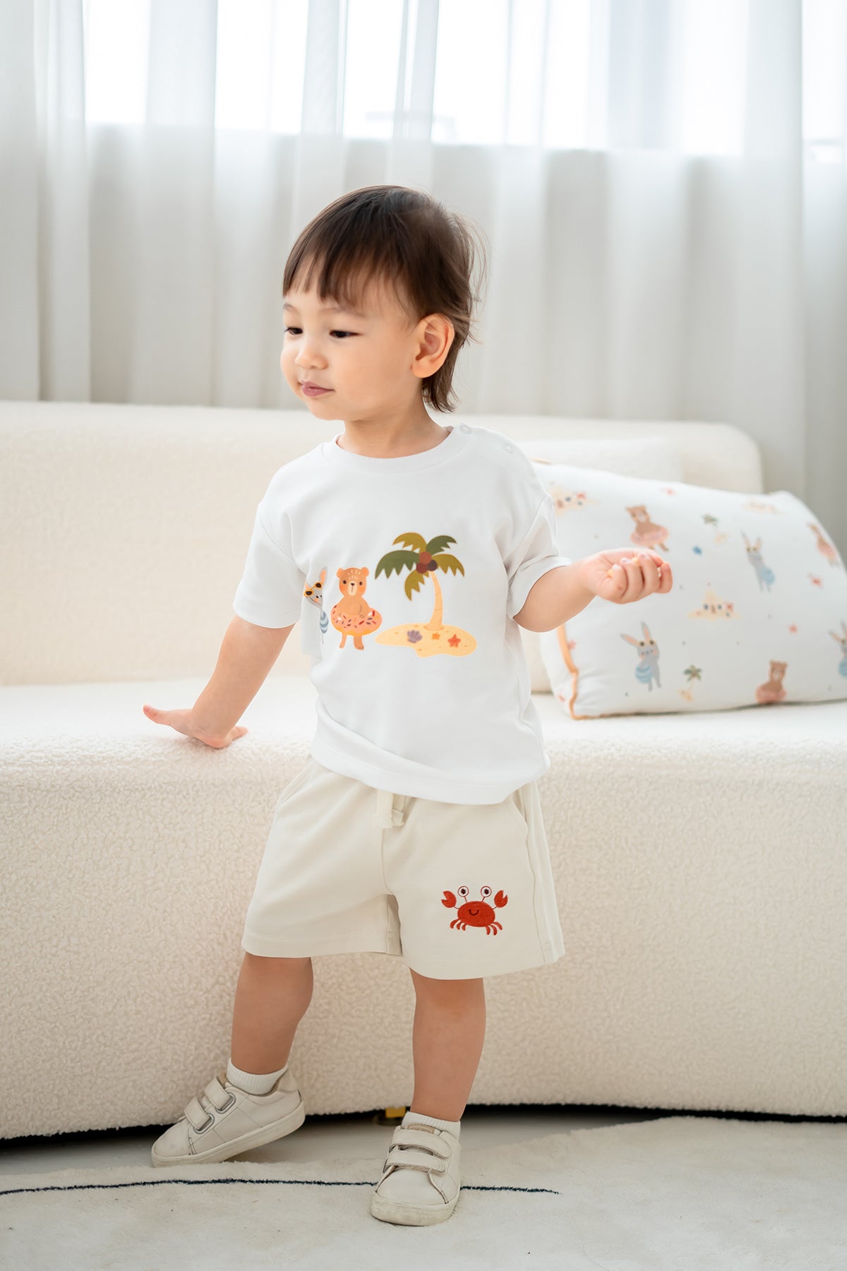 Seaside Buddies Embroidery Crab Shorts