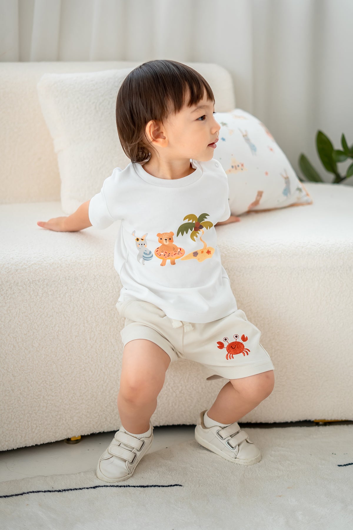 Seaside Buddies Embroidery Crab Shorts