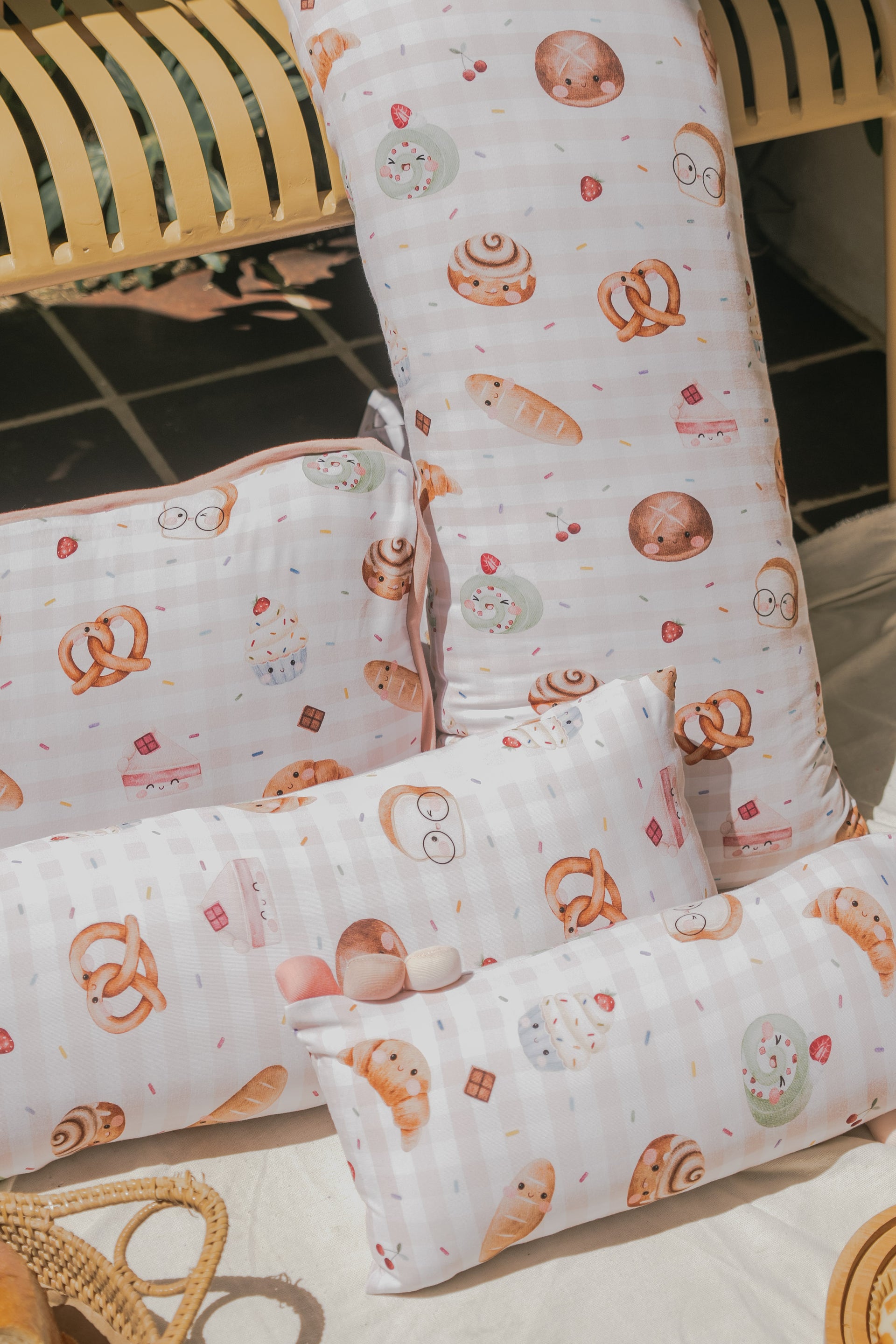 [Case] Joyous Bakes Pillow Case