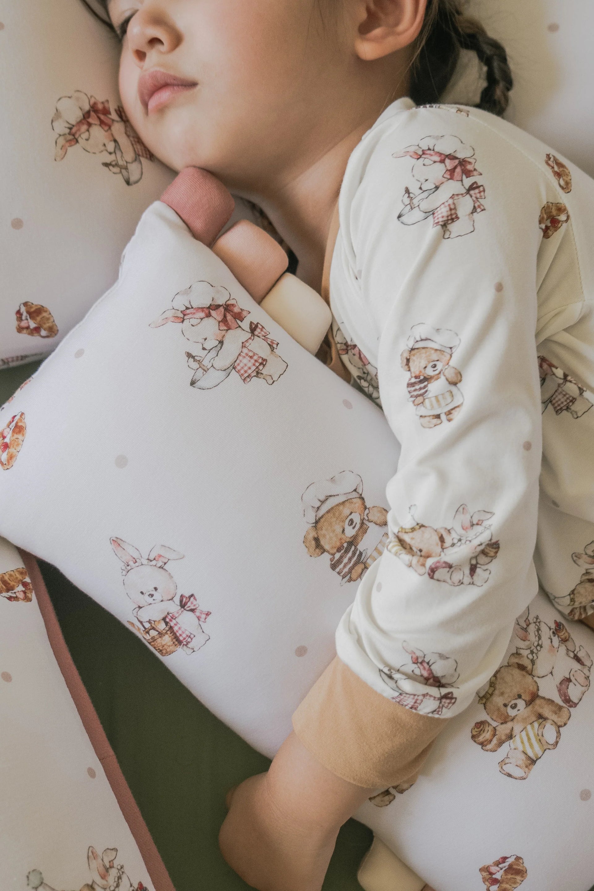 Assorted XL Pillows (Non-Vacuum Packed)