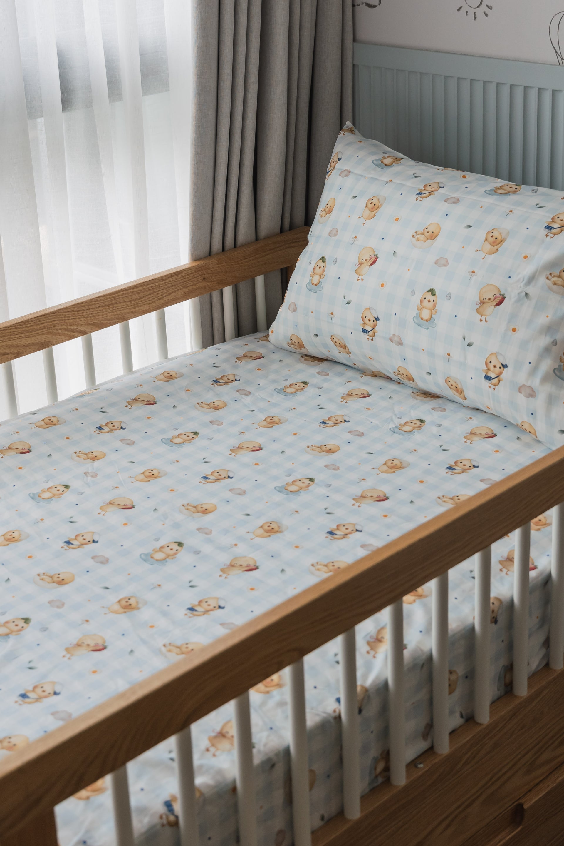 Sunny Side Chick Picnic Cotton Waterproof Cot/ Bed Sheets (Blue Checkered)