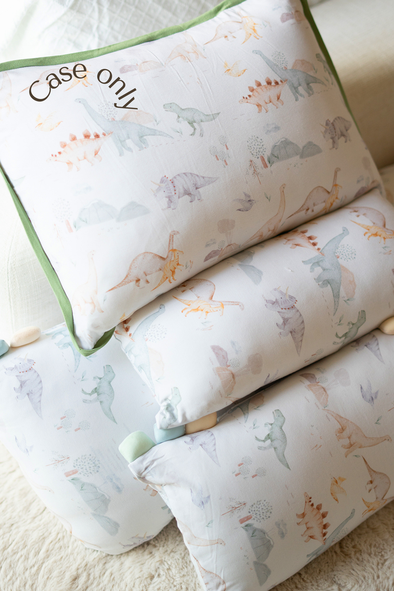 [Case] Little Dino World Bamboo Pillow